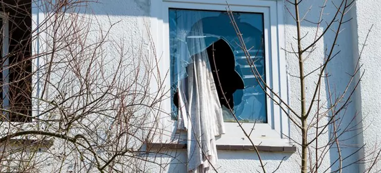 Storm Window Installation Contractors in Fort Myers, FL