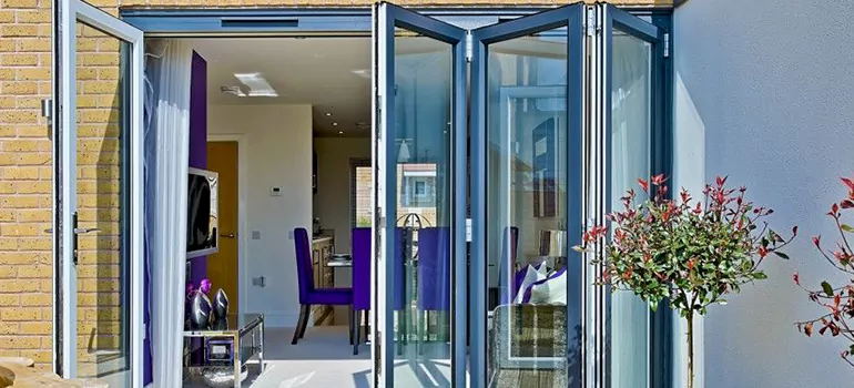 Commercial Door Glass Repair in Fort Myers, FL